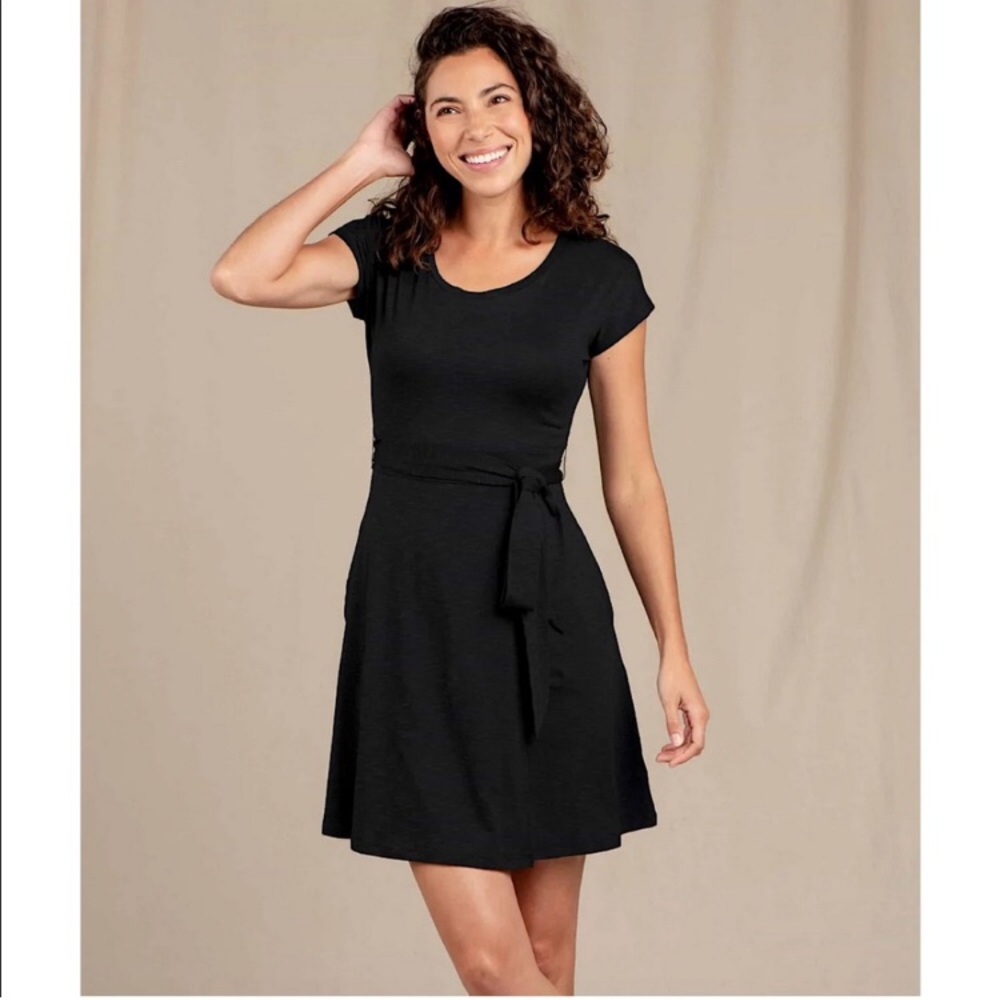 Women's Toad&Co Cue Wrap Short Sleeve Dress in Black Size M organic cotton